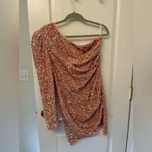 Dusty Pink sequence one sleeve bodycon dress. Never Worn.
